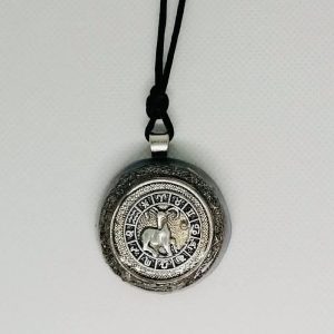 Медаљон 328