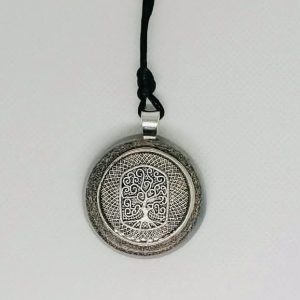 Медаљон 335
