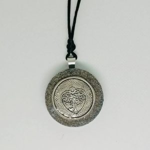 Медаљон 332